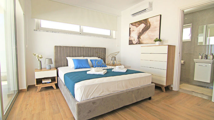 Image No.18-3 Bed House for sale