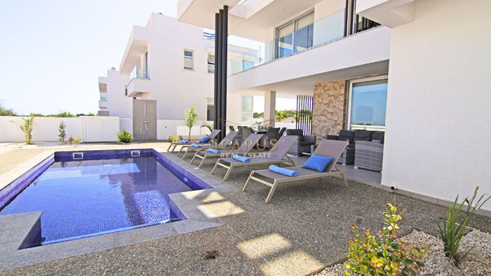 Image No.2-3 Bed House for sale