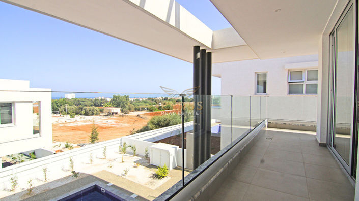 Image No.21-3 Bed House for sale