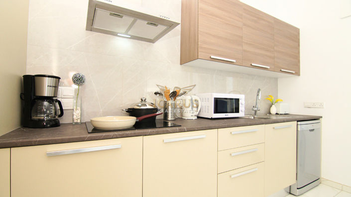 Image No.8-3 Bed House for sale
