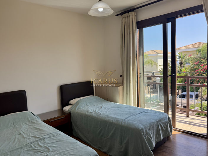Image No.22-3 Bed House for sale