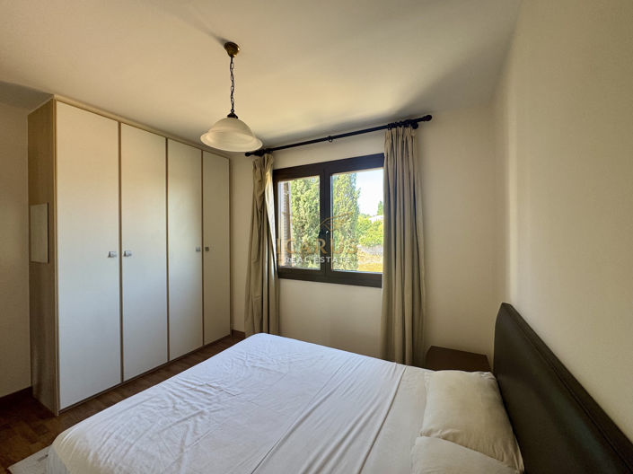 Image No.25-3 Bed House for sale