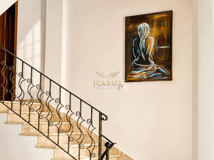 Image No.16-4 Bed House for sale