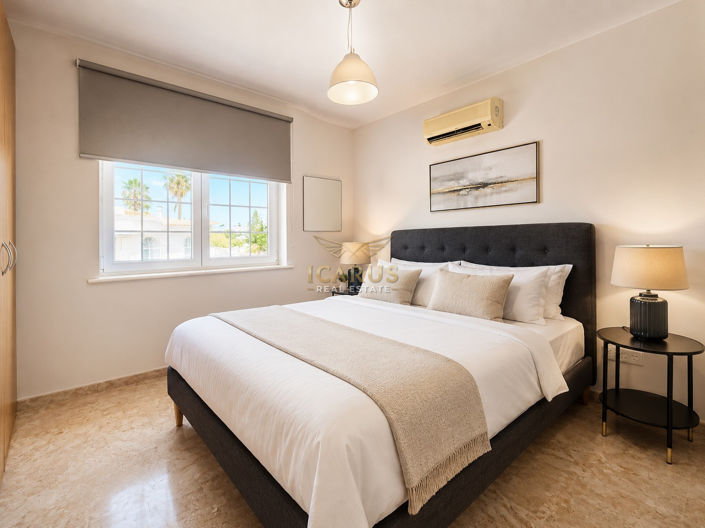 Image No.17-4 Bed House for sale