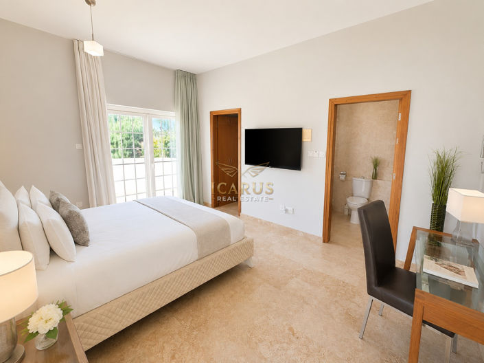 Image No.23-4 Bed House for sale