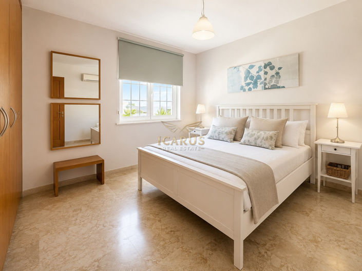 Image No.27-4 Bed House for sale