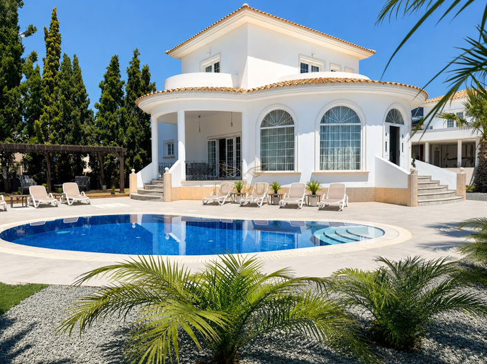 Image No.31-4 Bed House for sale