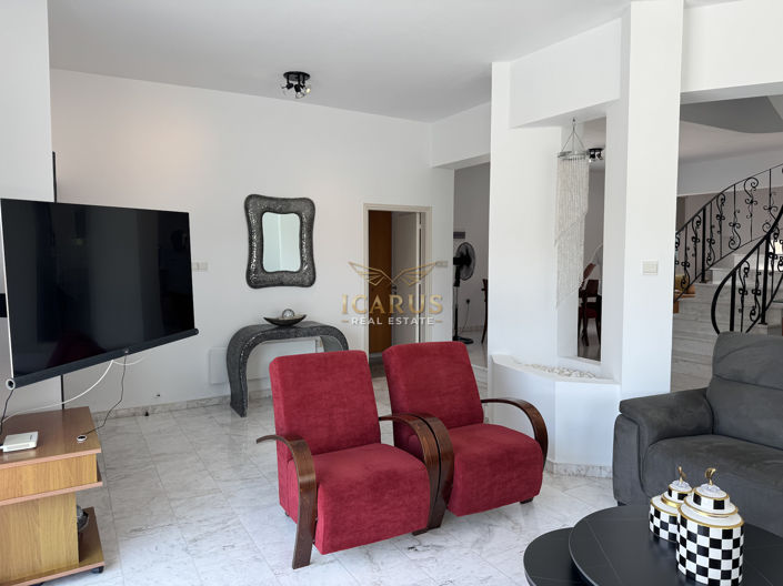 Image No.3-3 Bed House for sale