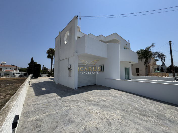 Image No.7-3 Bed House for sale