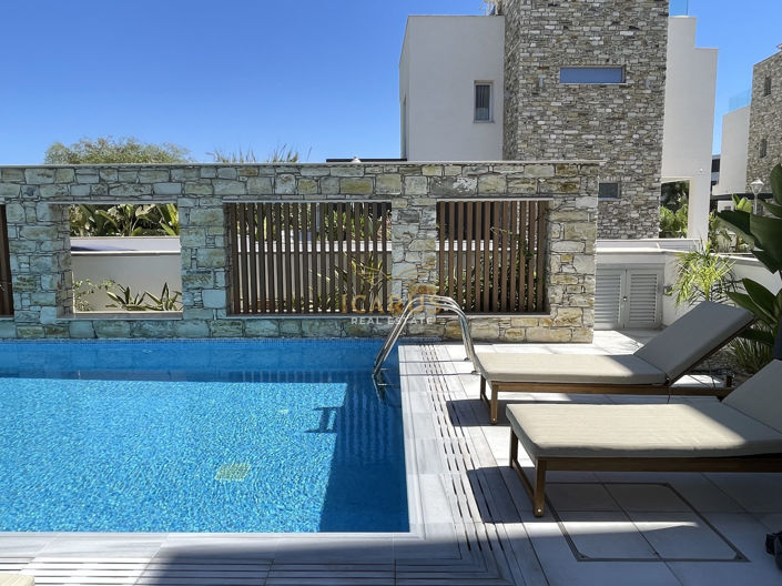 Image No.31-4 Bed House for sale