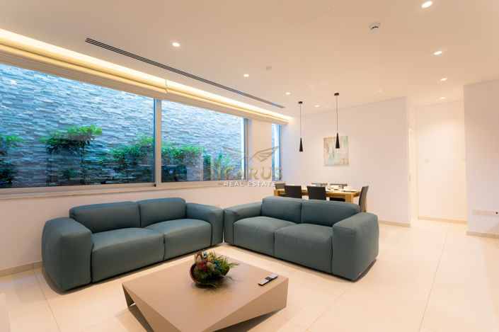 Image No.17-4 Bed House for sale
