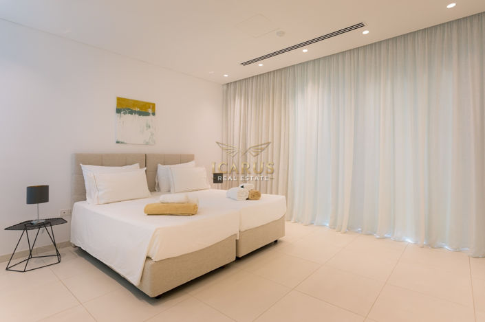 Image No.32-4 Bed House for sale