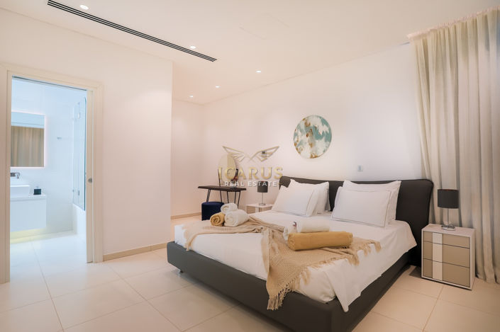 Image No.34-4 Bed House for sale