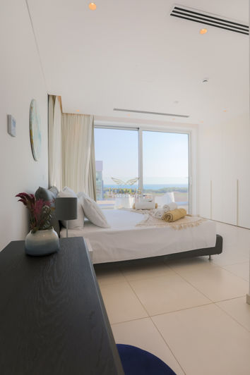 Image No.38-4 Bed House for sale