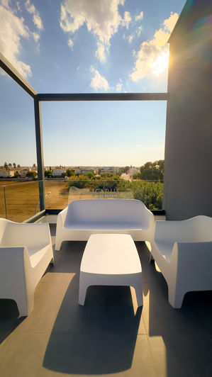 Image No.42-4 Bed House for sale