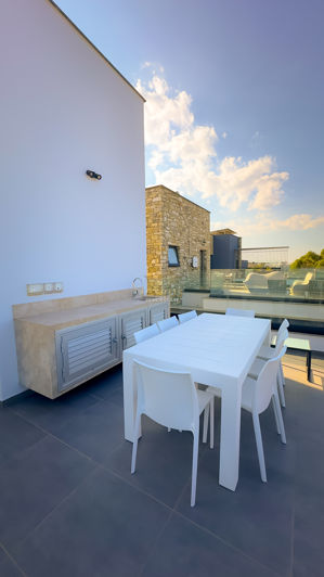 Image No.53-4 Bed House for sale