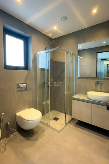 Image No.54-4 Bed House for sale