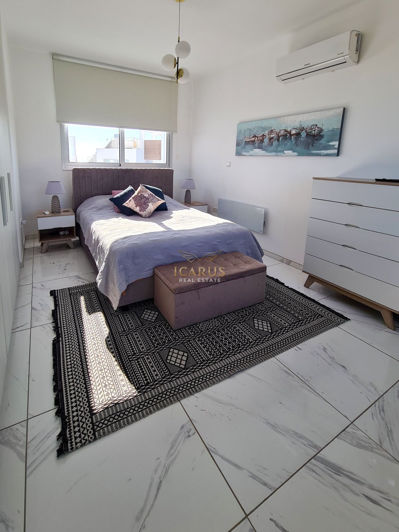 Image No.18-3 Bed House for sale