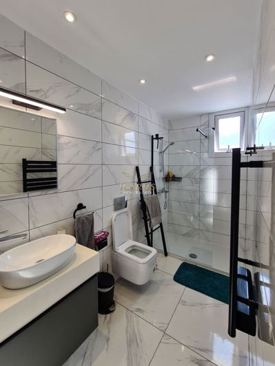 Image No.22-3 Bed House for sale