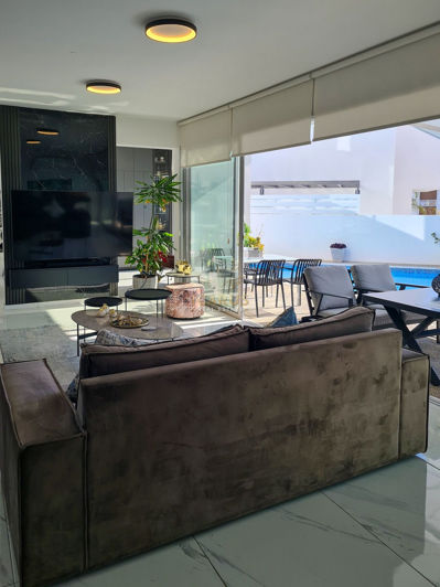 Image No.8-3 Bed House for sale