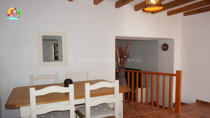 Image No.10-Maison de ville de 3 chambres à vendre à Iznájar