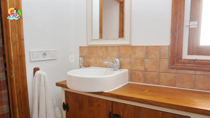 Image No.37-Maison de ville de 3 chambres à vendre à Iznájar