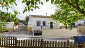 Image No.0-2 Bed Bungalow for sale
