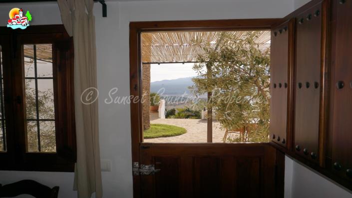 Image No.10-Commercial de 12 chambres à vendre à Iznájar