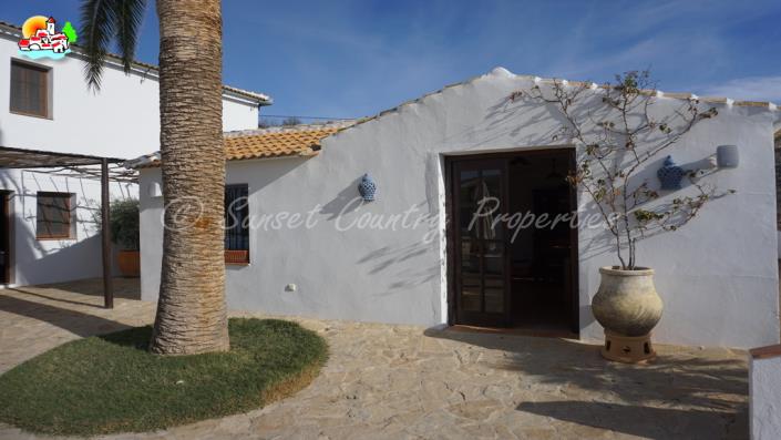 Image No.13-Commercial de 12 chambres à vendre à Iznájar