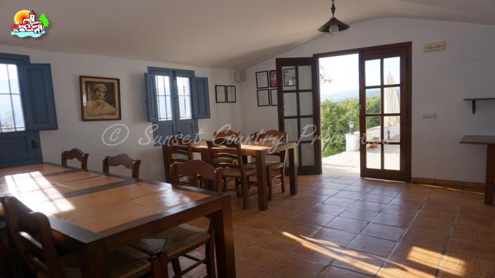 Image No.14-Commercial de 12 chambres à vendre à Iznájar