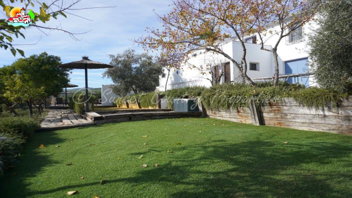 Image No.24-Commercial de 12 chambres à vendre à Iznájar