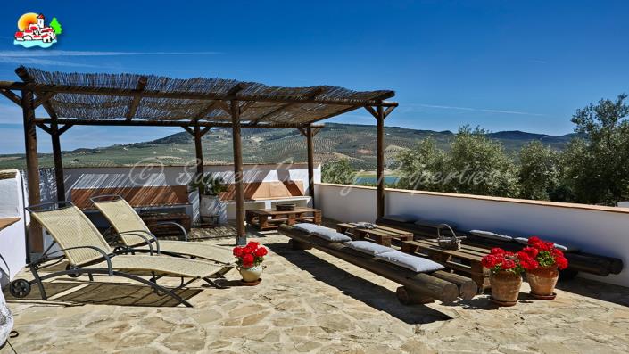 Image No.28-Commercial de 12 chambres à vendre à Iznájar