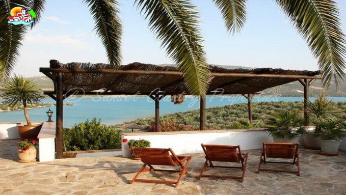 Image No.34-Commercial de 12 chambres à vendre à Iznájar