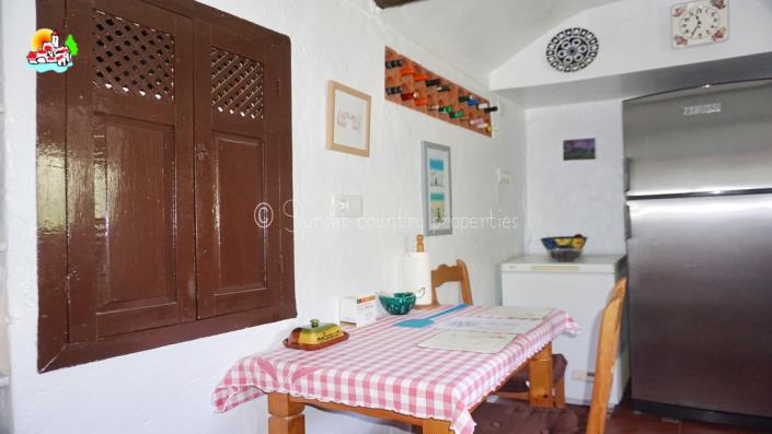 Image No.11-4 Bed Country Property for sale