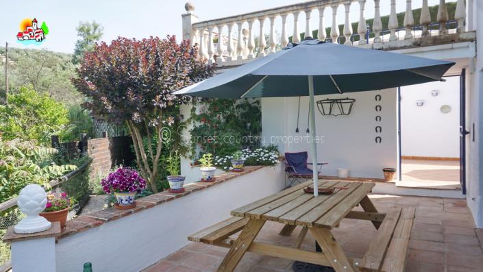 Image No.19-4 Bed Country Property for sale