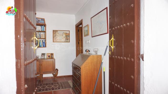 Image No.21-4 Bed Country Property for sale