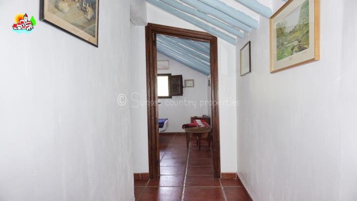 Image No.34-4 Bed Country Property for sale