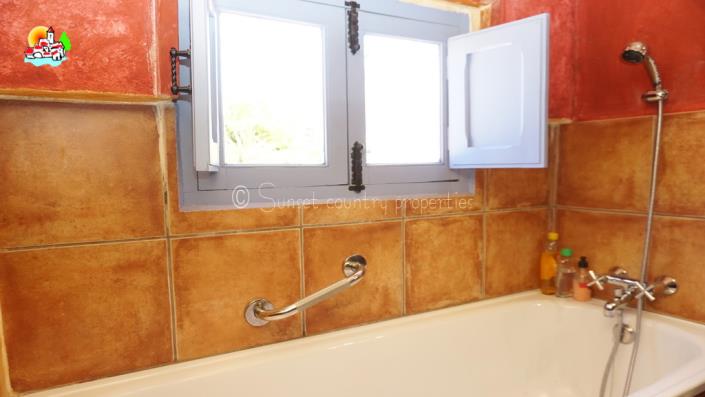 Image No.22-Propriété de pays de 4 chambres à vendre à Iznájar