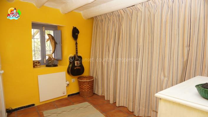 Image No.26-Propriété de pays de 4 chambres à vendre à Iznájar