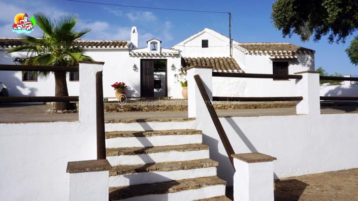 Image No.1-Propriété de pays de 6 chambres à vendre à Iznájar