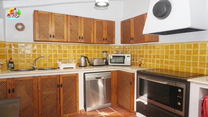 Image No.14-6 Bed Country Property for sale