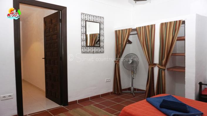 Image No.33-6 Bed Country Property for sale