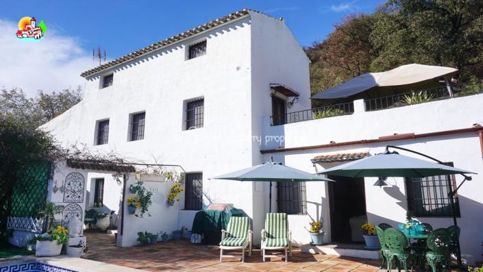 Image No.1-7 Bed Country Property for sale