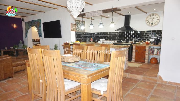 Image No.12-7 Bed Country Property for sale