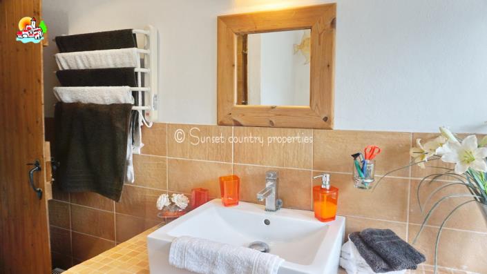 Image No.23-7 Bed Country Property for sale