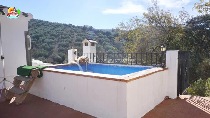 Image No.43-7 Bed Country Property for sale