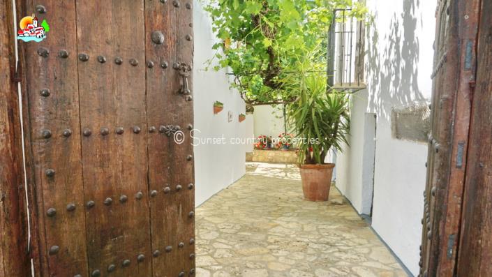 Image No.5-Ferme de 9 chambres à vendre à Iznájar