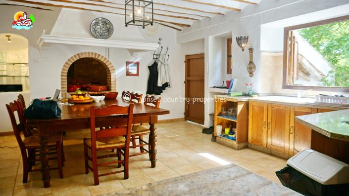 Image No.11-Ferme de 9 chambres à vendre à Iznájar