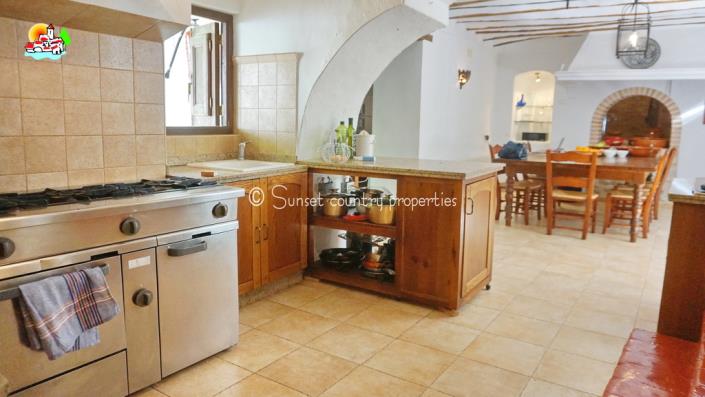 Image No.10-Ferme de 9 chambres à vendre à Iznájar