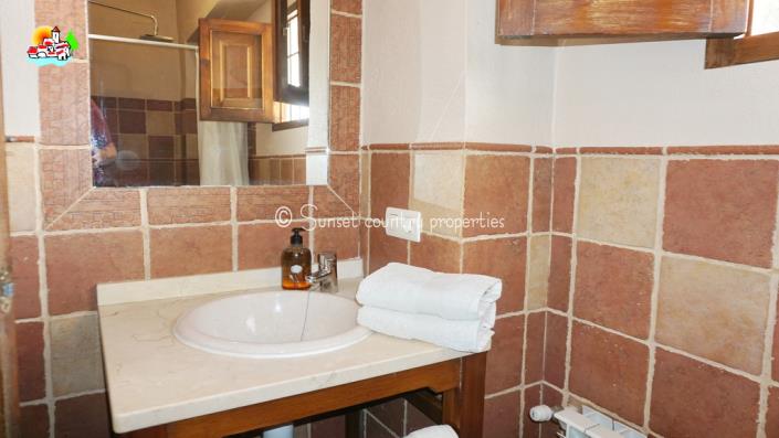 Image No.32-Ferme de 9 chambres à vendre à Iznájar